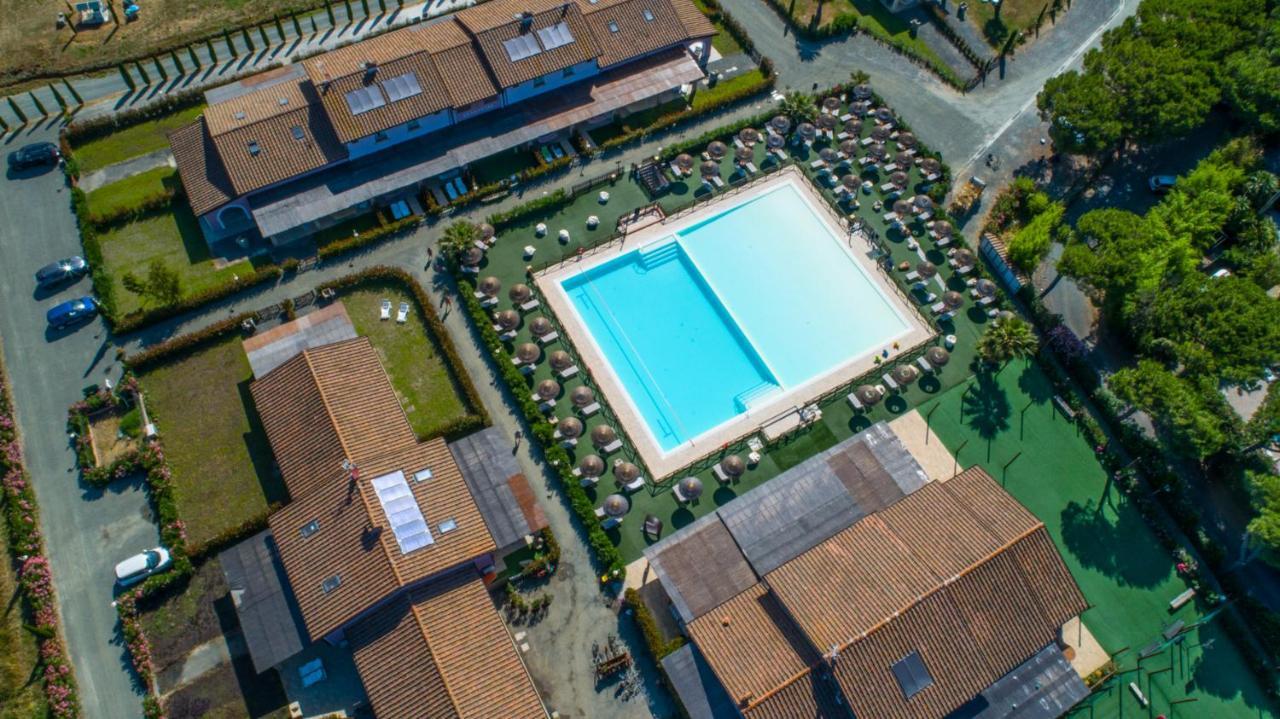チェチナ Fattoria Palazzeta - Pet & Family Friendlyアパートホテル エクステリア 写真